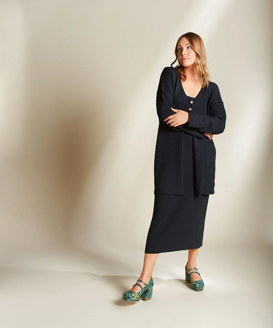 Bizzy In*Charlotte Stone Best