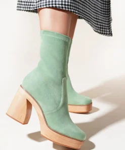 Stina In*Charlotte Stone