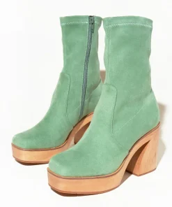 Stina In*Charlotte Stone